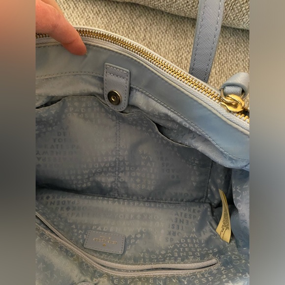 EUC Kate Spade Wilson Road Alyse Shoulders Cloud Bag/crossbody like new in & out - Picture 15 of 17